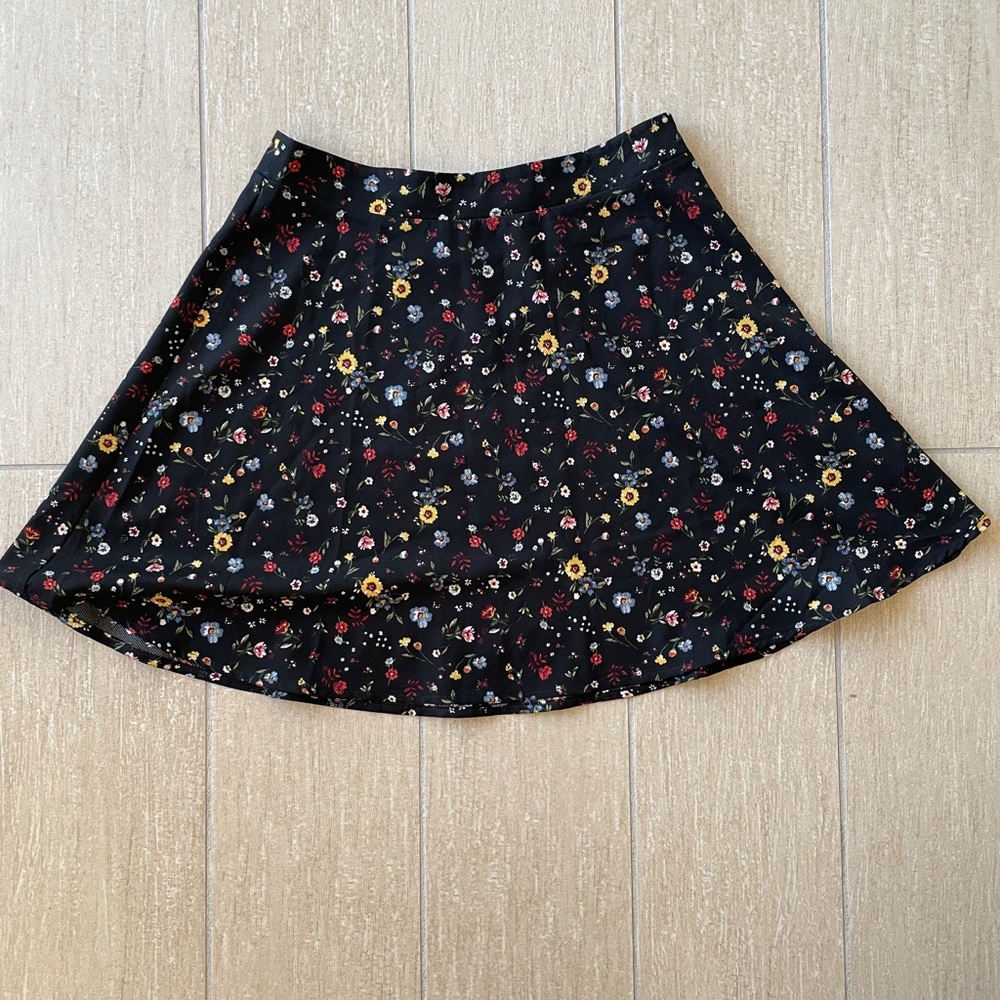 Black skirt
